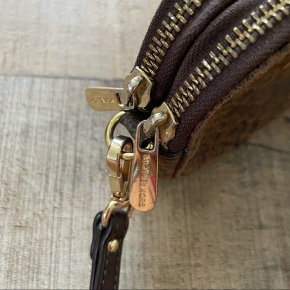 Michael Kors Snakeskin Wristlet Black and Brown with Gold Logo Plaque and double - Picture 8 of 10